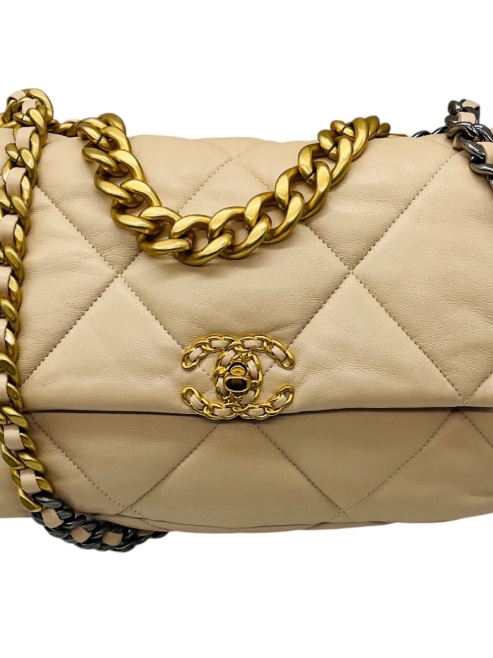 CHANEL BEIGE 2020 QUILTED LAMBSKIN LEATHER MEDIUM CHANEL 19 FLAP SHOULDER BAG WI